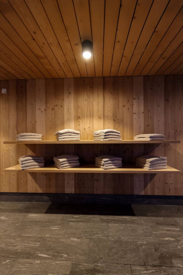 Sanierung Hallenbad Hotel Sunstar | Planart Grindelwald