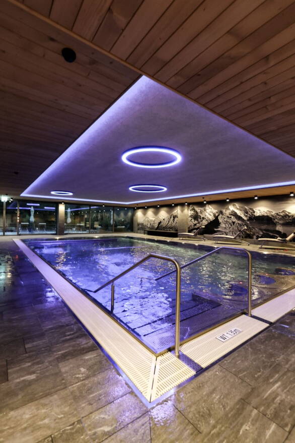 Sanierung Hallenbad Hotel Sunstar | Planart Grindelwald